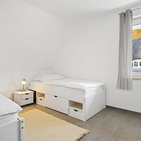 Haffbrise - Mit Kamin Und Sauna Fuer 6 Personen Pepelow