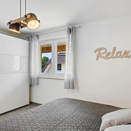 Haffbrise - Mit Kamin Und Sauna Fuer 6 Personen Nyaraló