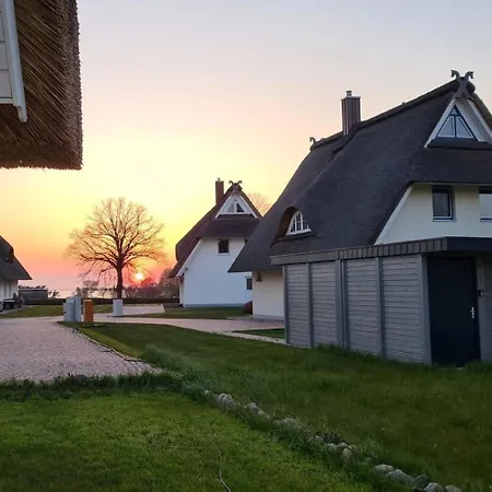 Haffbrise - Mit Kamin Und Sauna Fuer 6 Personen *
